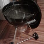 Weber Original Kettle Premium Charcoal Grill – 22-Inch Black BBQ with Hinged Cooking Grate, One-Touch Cleaning System, Heat Retention Lid, and Built-In Thermometer photo review