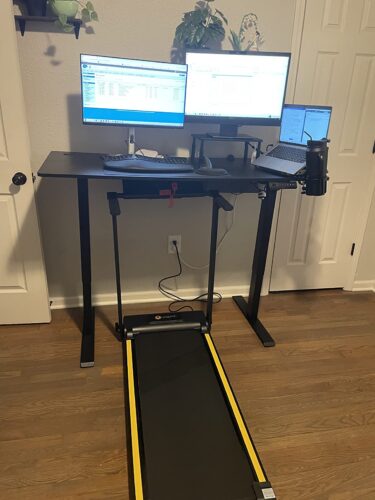 UREVO Under-Desk Walking Pad Treadmill – 0.6–6.2 MPH (1–10 km/h), 100 kg Capacity, Remote Control & LED Display, Foldable Compact Design photo review