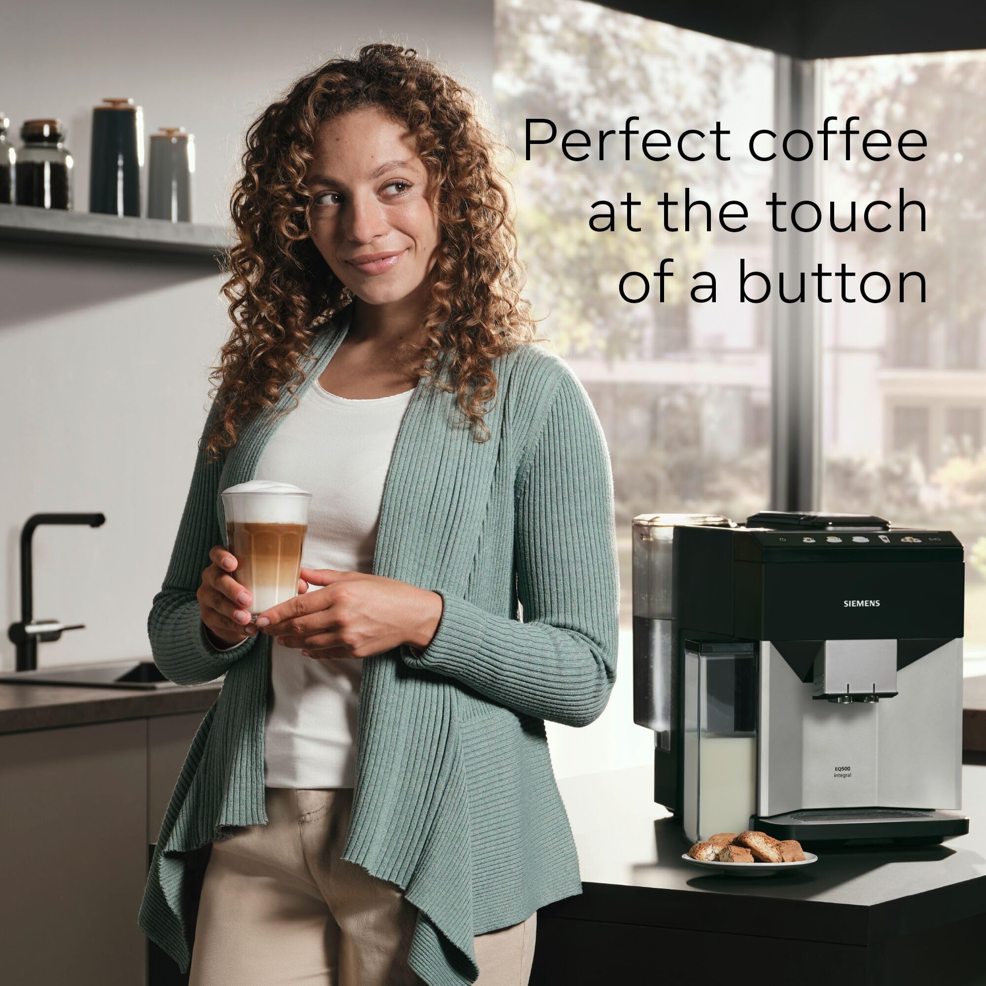 SIEMENS EQ500 Bean-to-Cup Coffee Machine – OneTouch & autoMilk Clean - Image 16