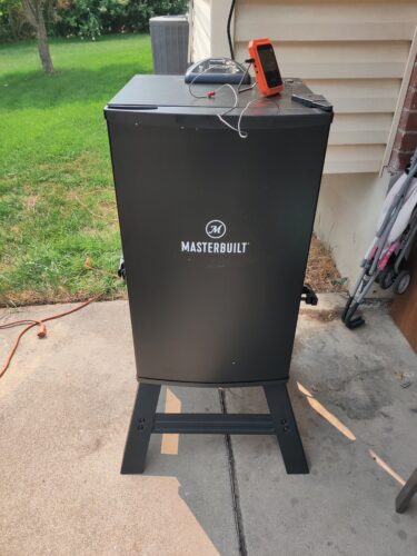 Masterbuilt 30-Inch Digital Electric Vertical Smoker – 710 Sq In Cooking Area, Side Wood Chip Loader, Digital Controls, Chrome Racks & Leg Kit – Model MB20070421, Black photo review